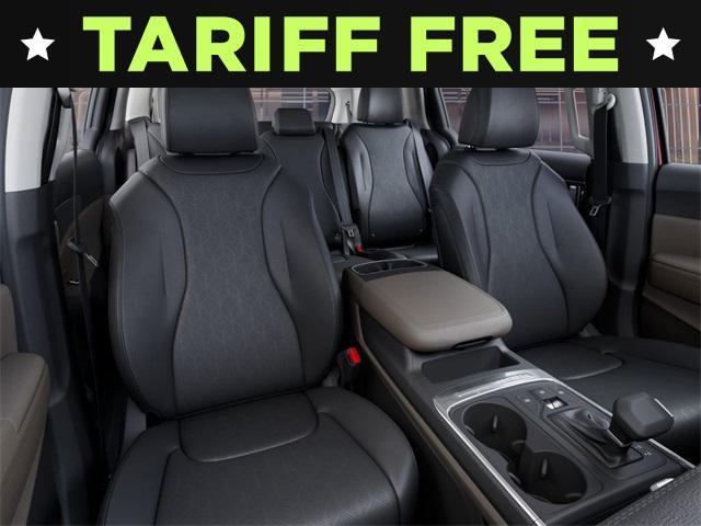 new 2025 Kia Carnival car, priced at $39,676
