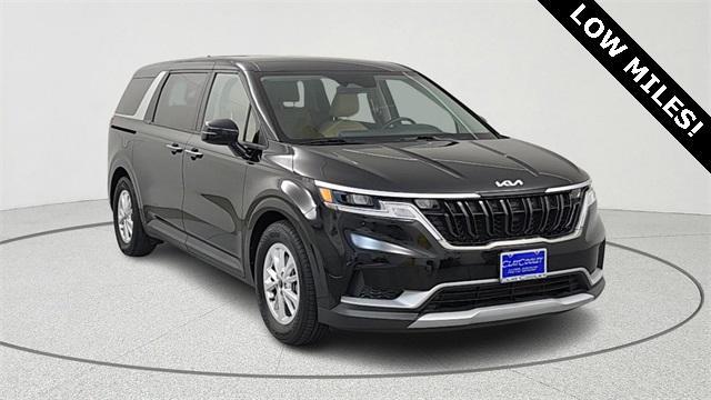 used 2023 Kia Carnival car, priced at $30,988