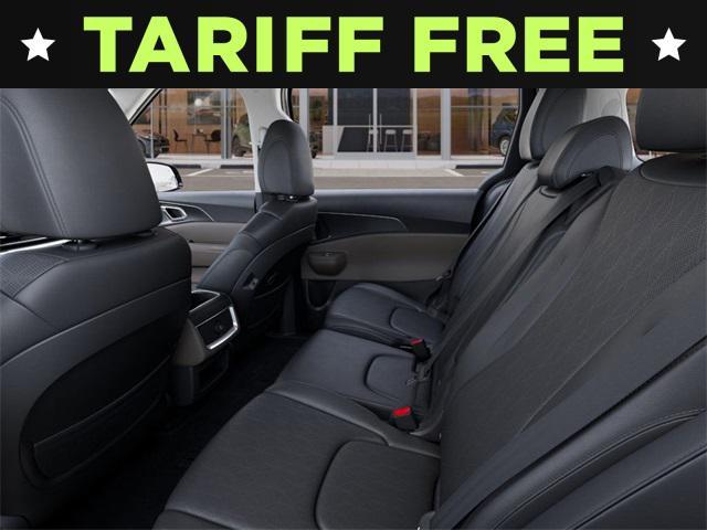 new 2025 Kia Carnival car, priced at $39,827