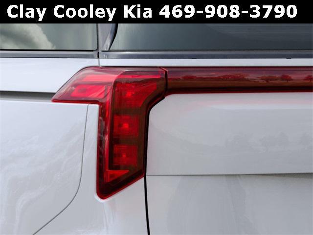 new 2025 Kia Carnival car, priced at $50,618