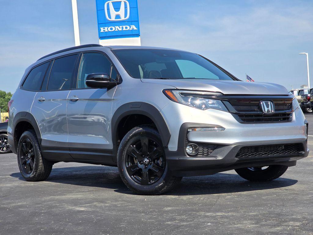 used 2022 Honda Pilot car, priced at $33,995