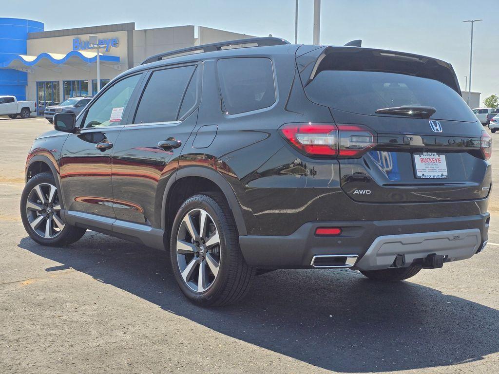 new 2025 Honda Pilot car, priced at $52,040