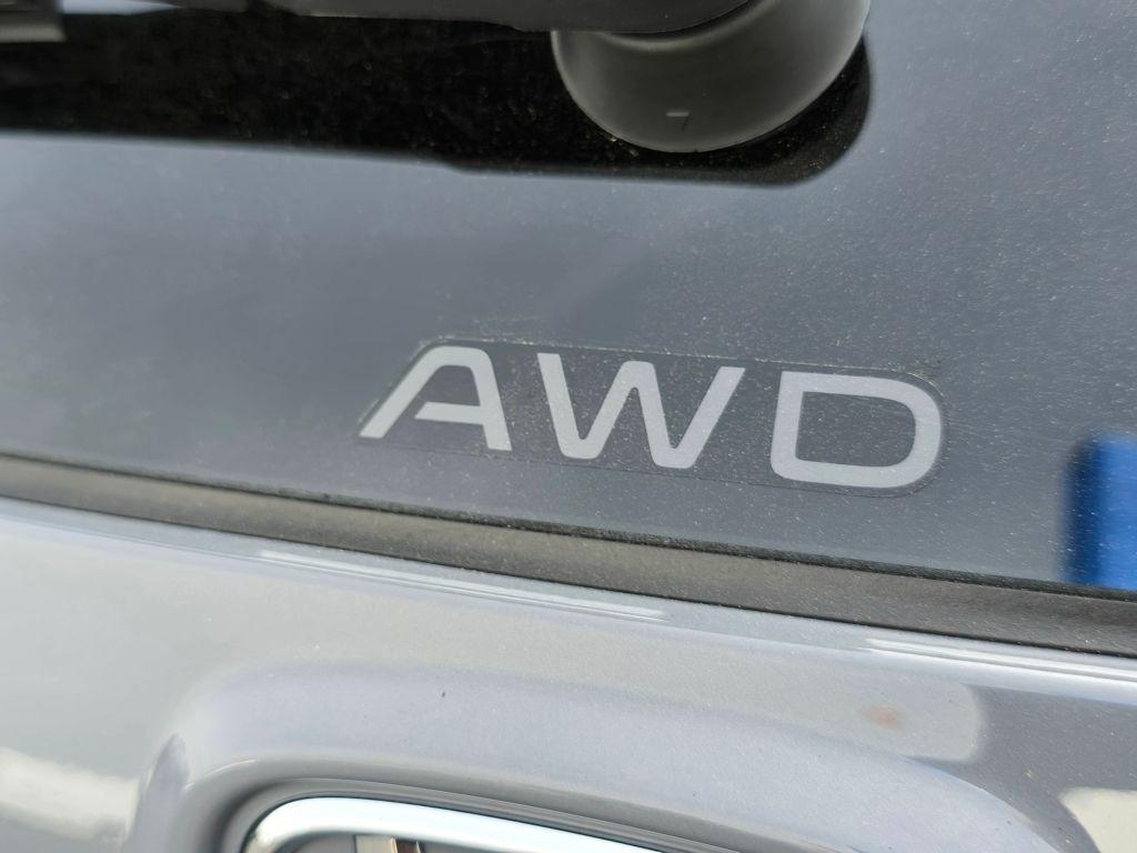 new 2025 Honda CR-V Hybrid car, priced at $41,000