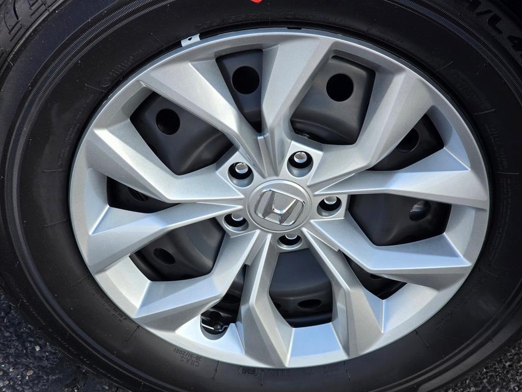 new 2025 Honda CR-V car, priced at $32,995