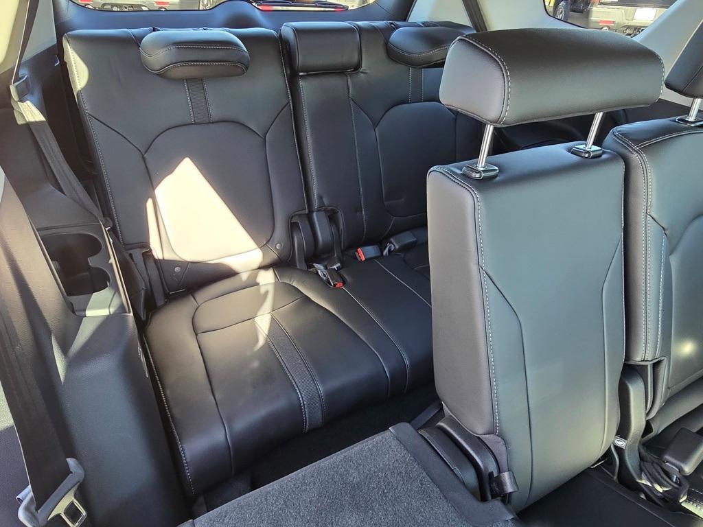 new 2025 Honda Pilot car, priced at $48,180