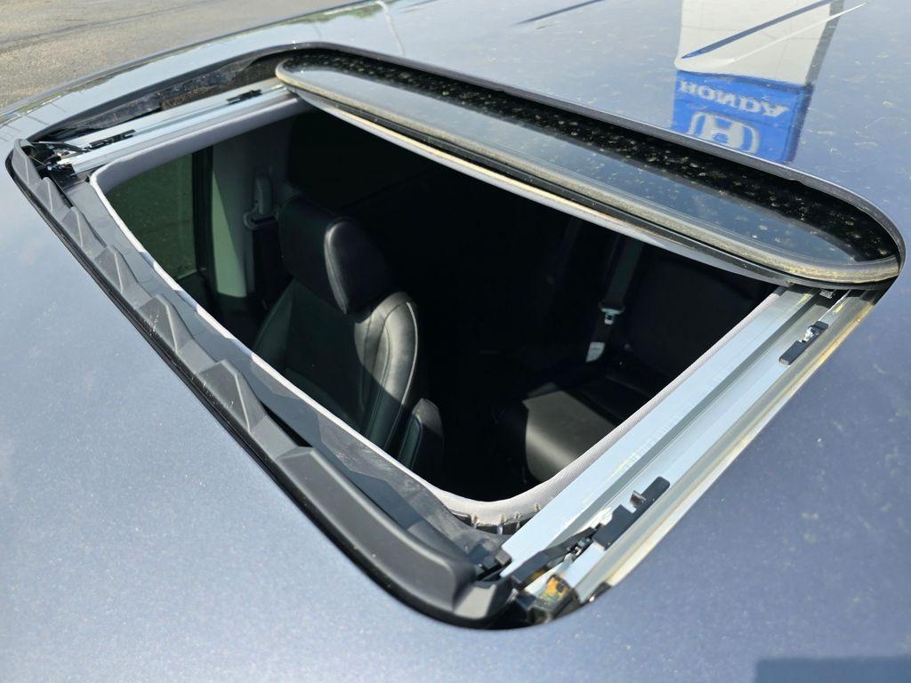 used 2023 Honda Odyssey car, priced at $39,295