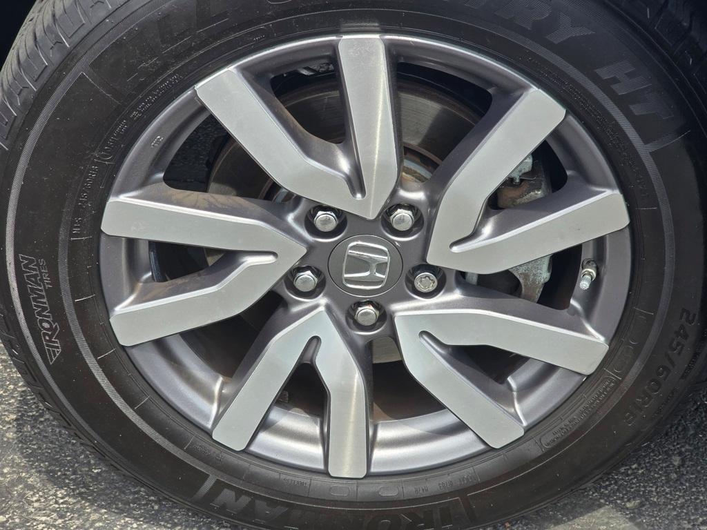 used 2021 Honda Pilot car, priced at $28,995