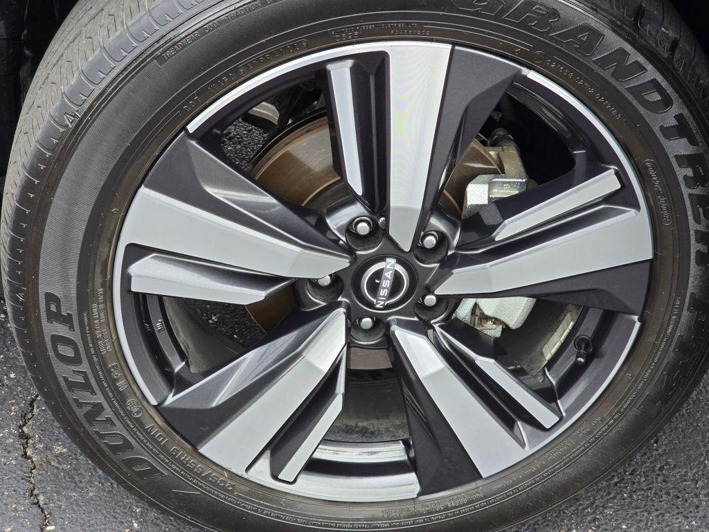 used 2023 Nissan Rogue car, priced at $32,995
