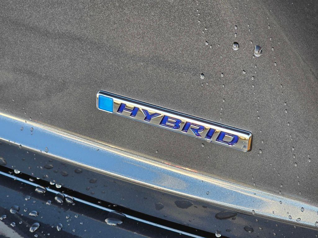 new 2025 Honda Civic Hybrid car, priced at $30,100