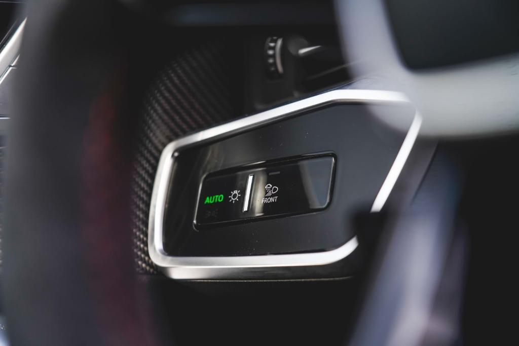 used 2021 Audi RS 6 Avant car