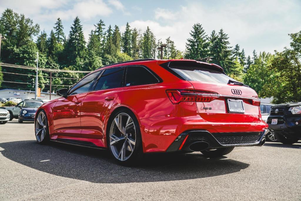 used 2021 Audi RS 6 Avant car