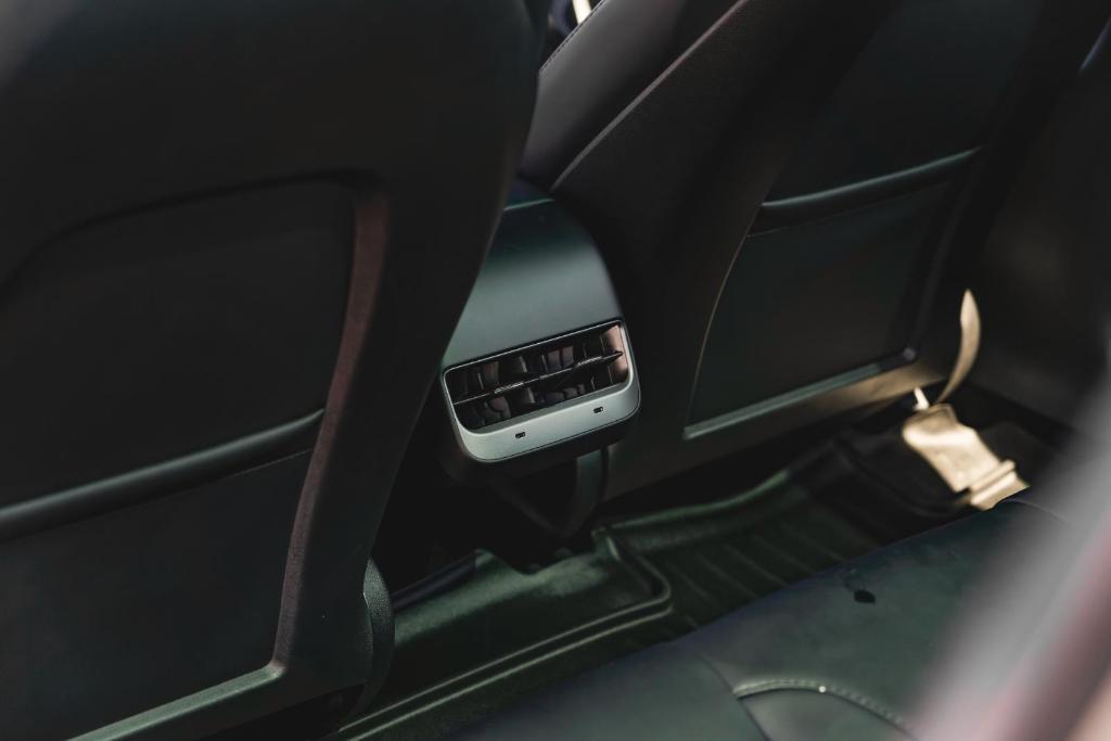 used 2023 Tesla Model 3 car