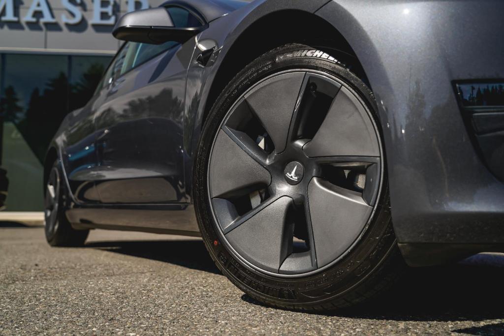 used 2023 Tesla Model 3 car
