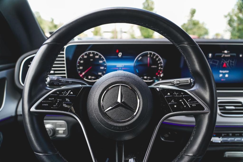 used 2024 Mercedes-Benz GLE 450 Plug-In Hybrid car