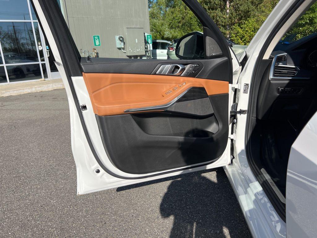used 2019 BMW X7 car, priced at $37,998