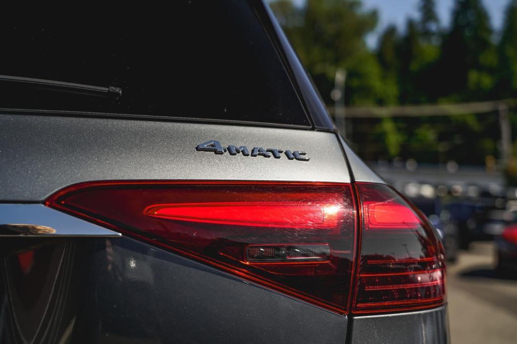 used 2024 Mercedes-Benz GLE 450 Plug-In Hybrid car
