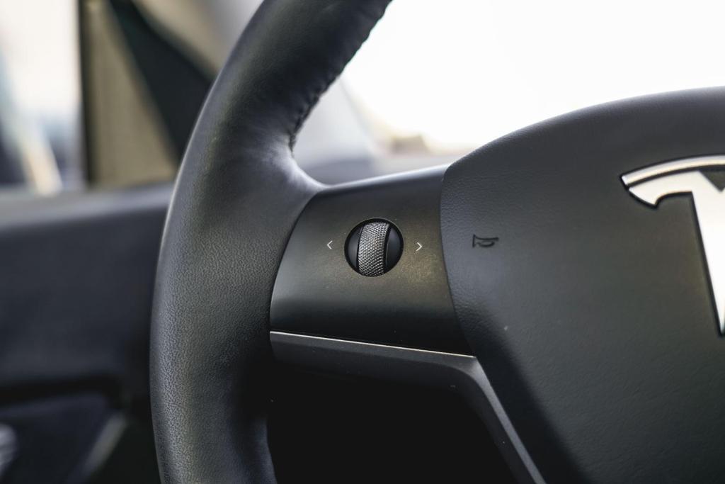 used 2022 Tesla Model Y car