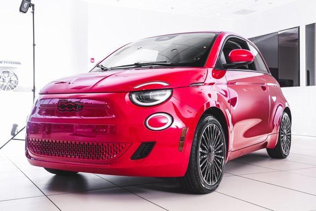 new 2024 FIAT 500e car, priced at $39,095