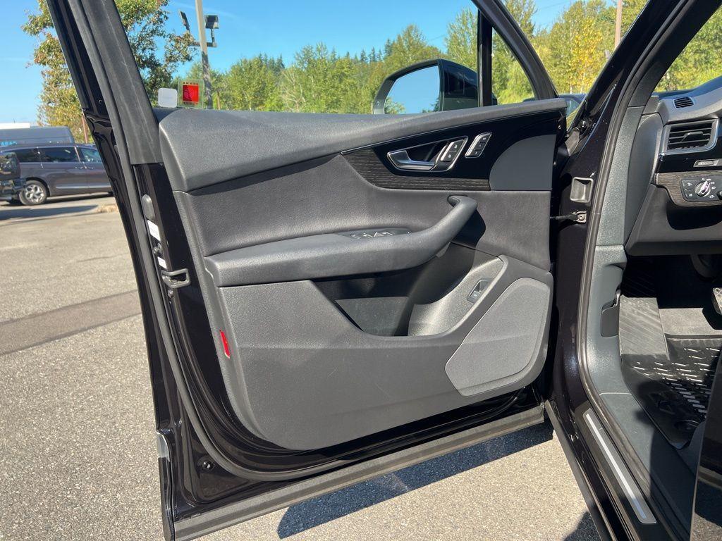 used 2017 Audi Q7 car, priced at $14,998