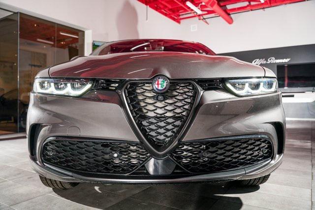 new 2024 Alfa Romeo Tonale car, priced at $57,295