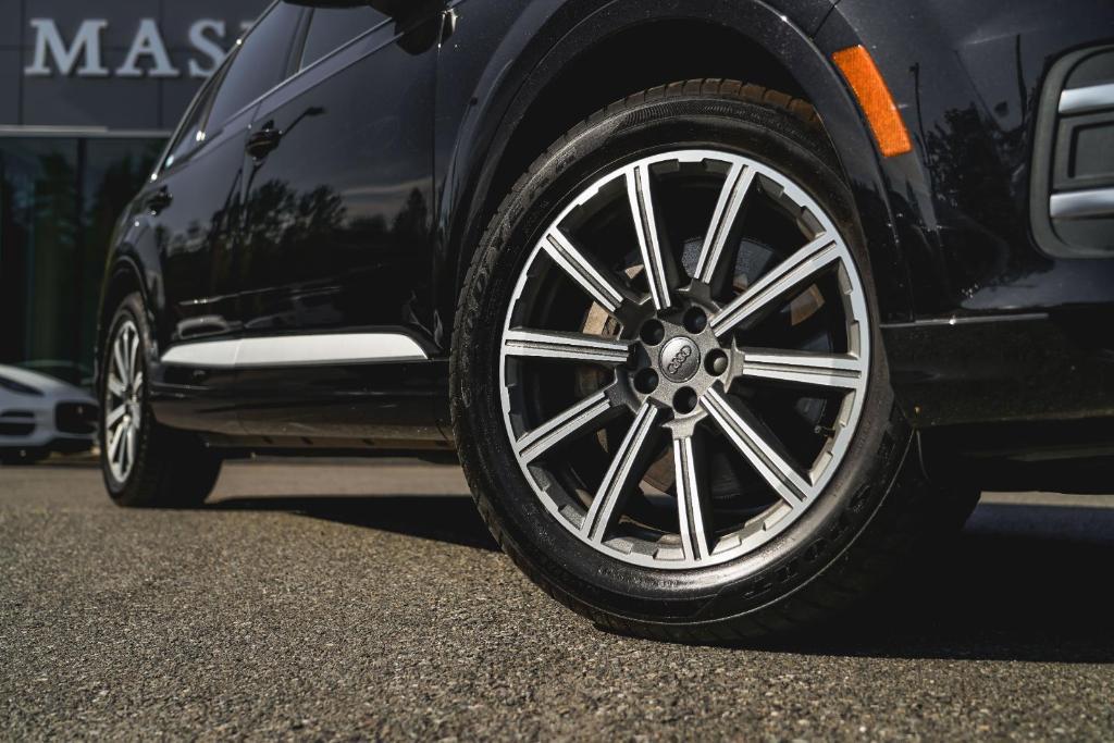 used 2017 Audi Q7 car