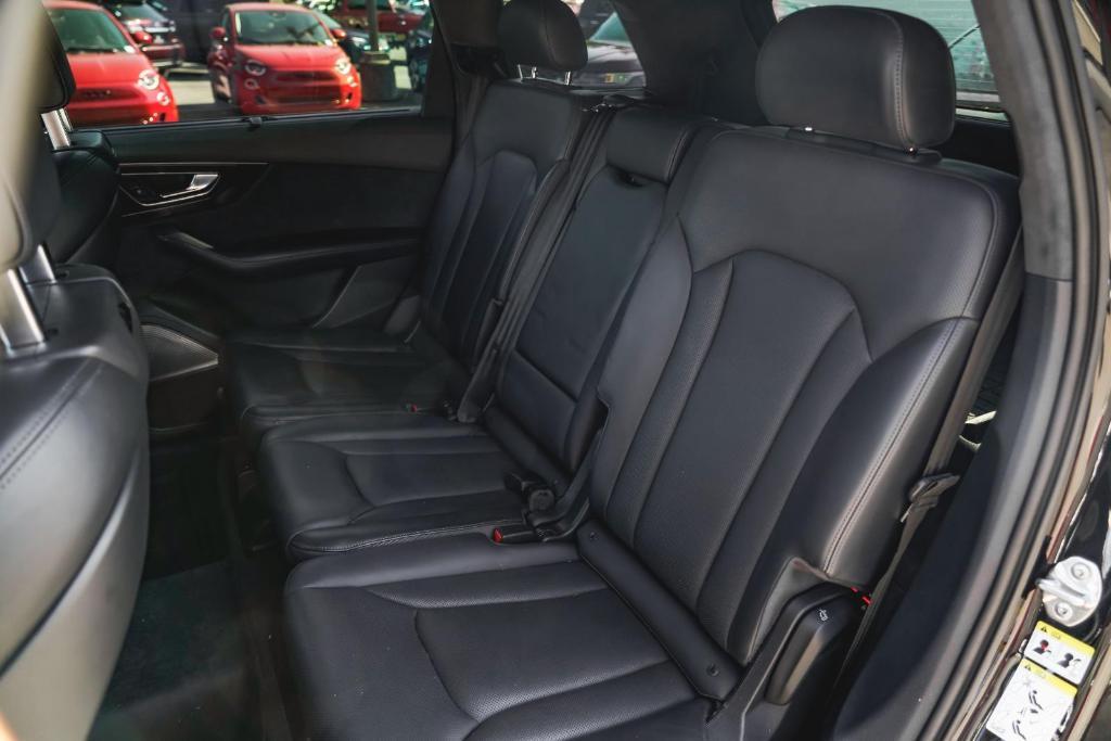 used 2017 Audi Q7 car