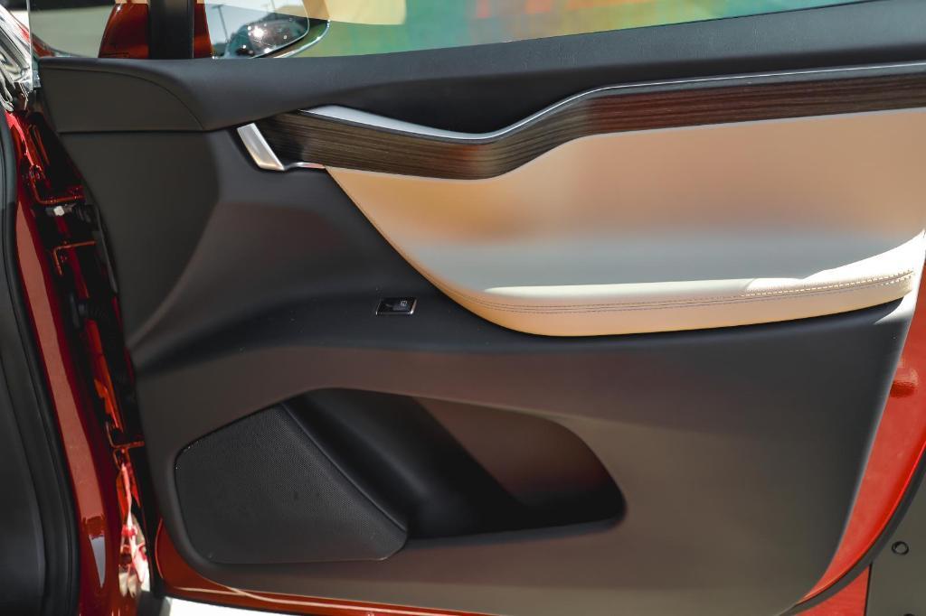 used 2016 Tesla Model X car