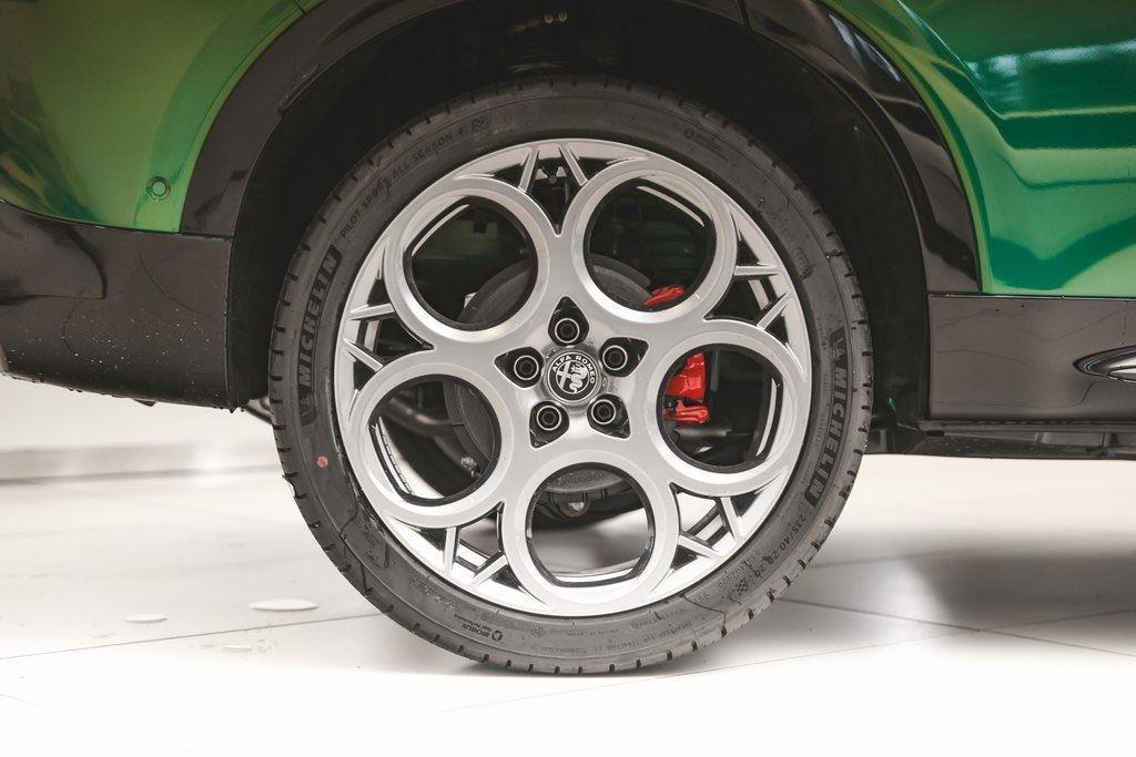 new 2025 Alfa Romeo Tonale car, priced at $49,380