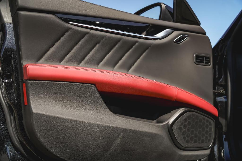 used 2022 Maserati Ghibli car