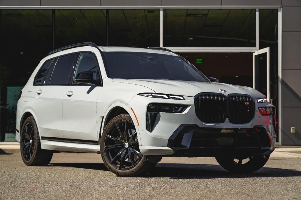 used 2023 BMW X7 car