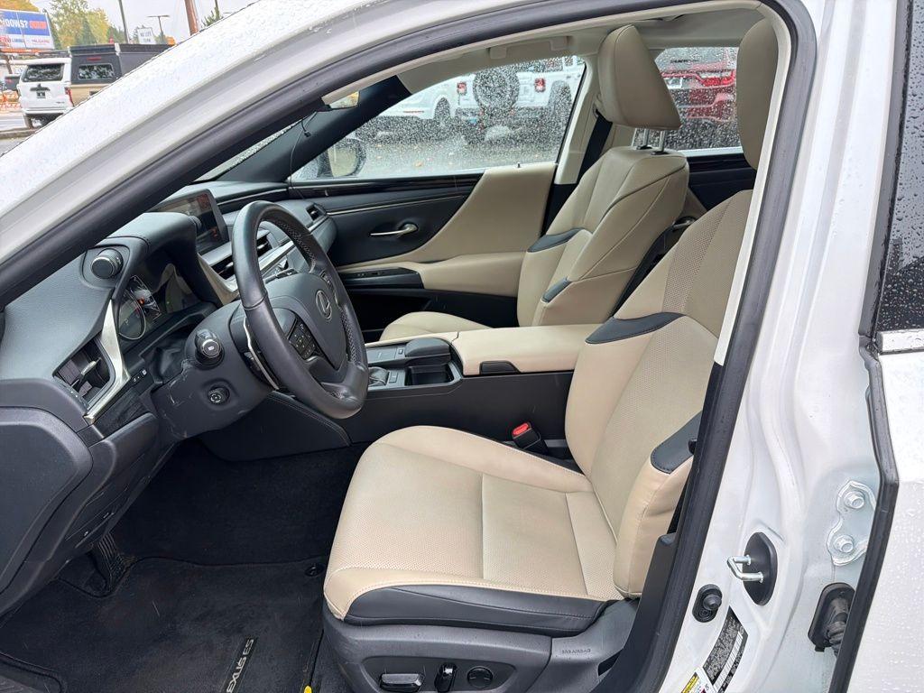 used 2021 Lexus ES 350 car, priced at $32,200