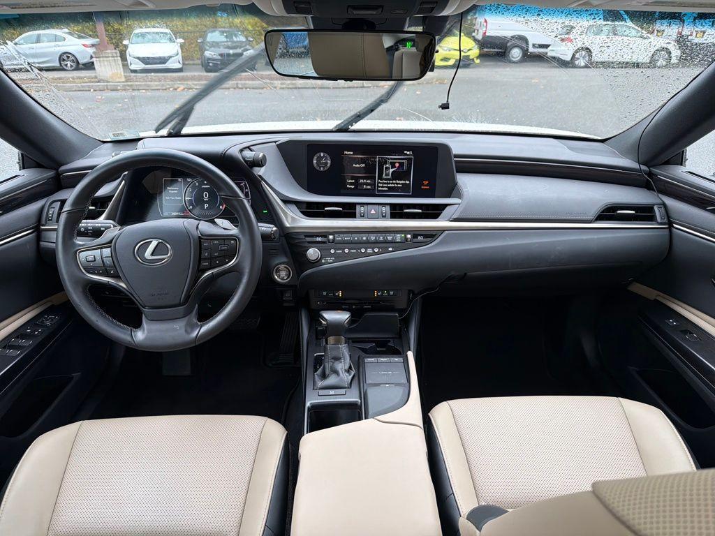 used 2021 Lexus ES 350 car, priced at $32,200