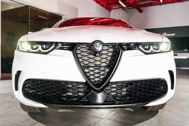 new 2024 Alfa Romeo Tonale car, priced at $56,485