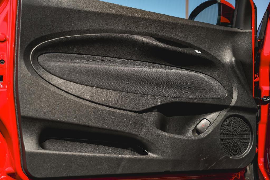 new 2024 FIAT 500e car, priced at $34,095
