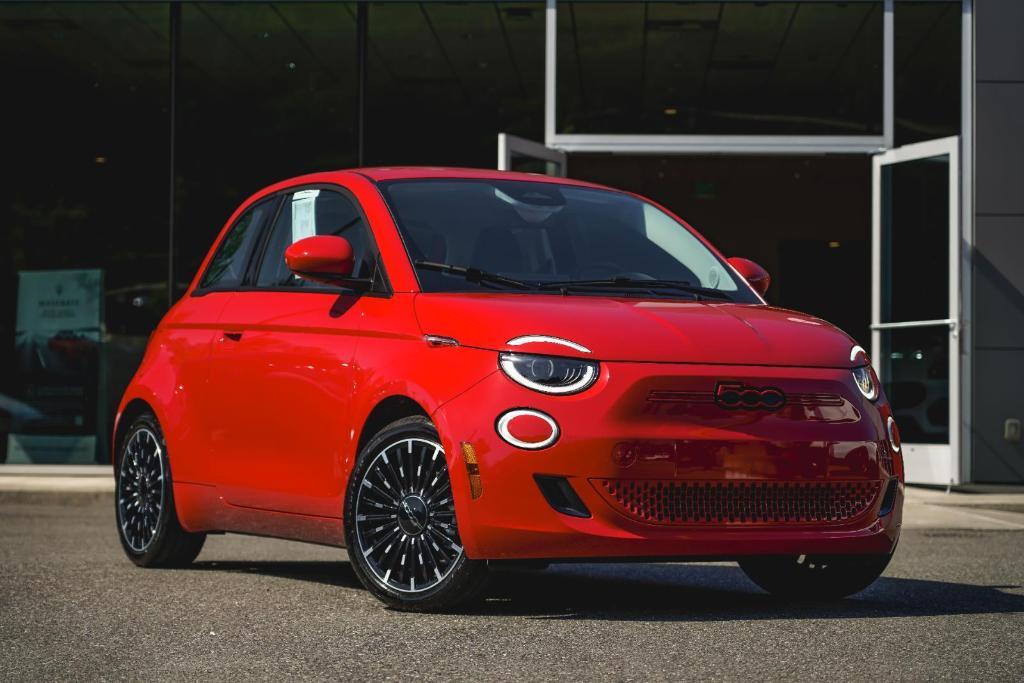 new 2024 FIAT 500e car, priced at $34,095