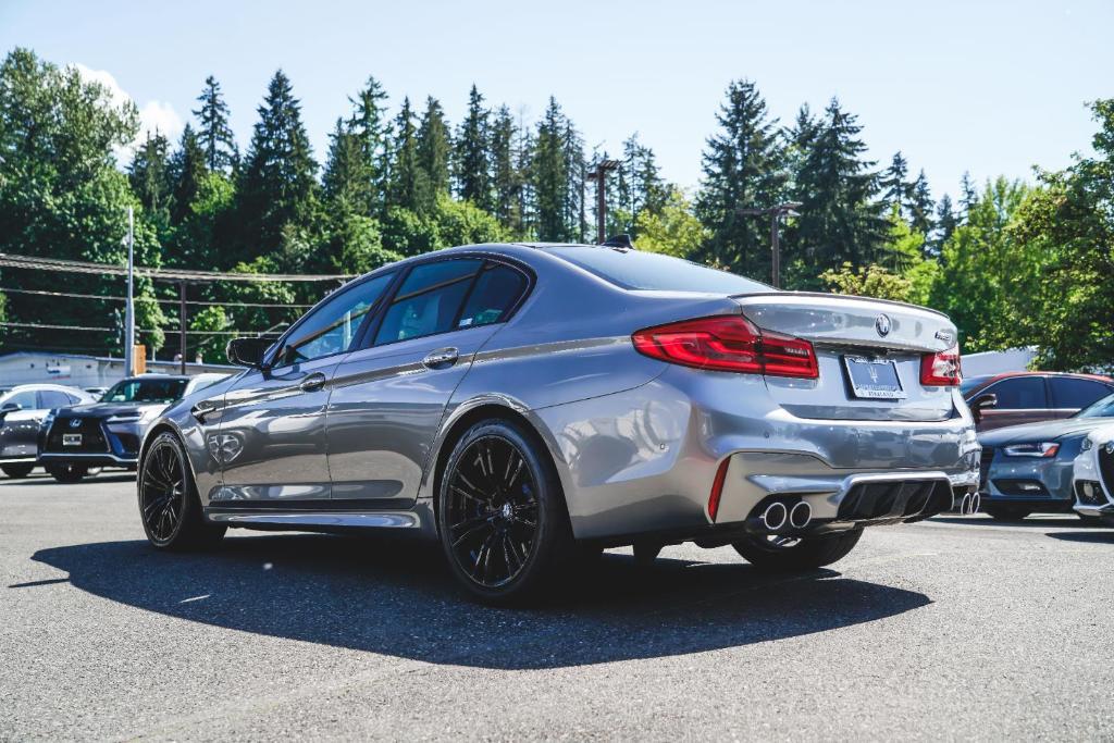 used 2018 BMW M5 car