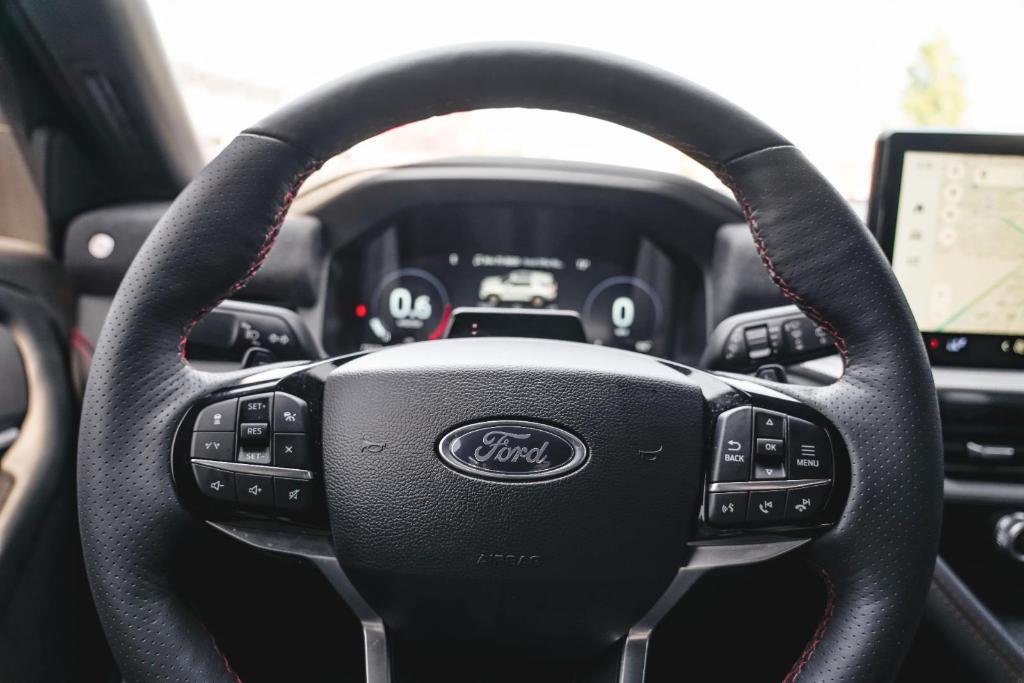 used 2025 Ford Explorer car