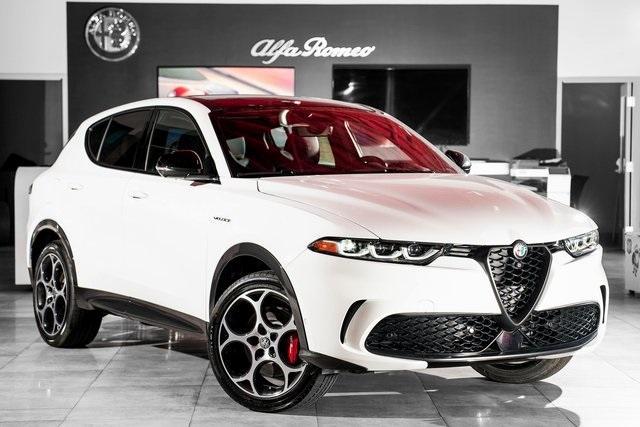 new 2024 Alfa Romeo Tonale car, priced at $54,635