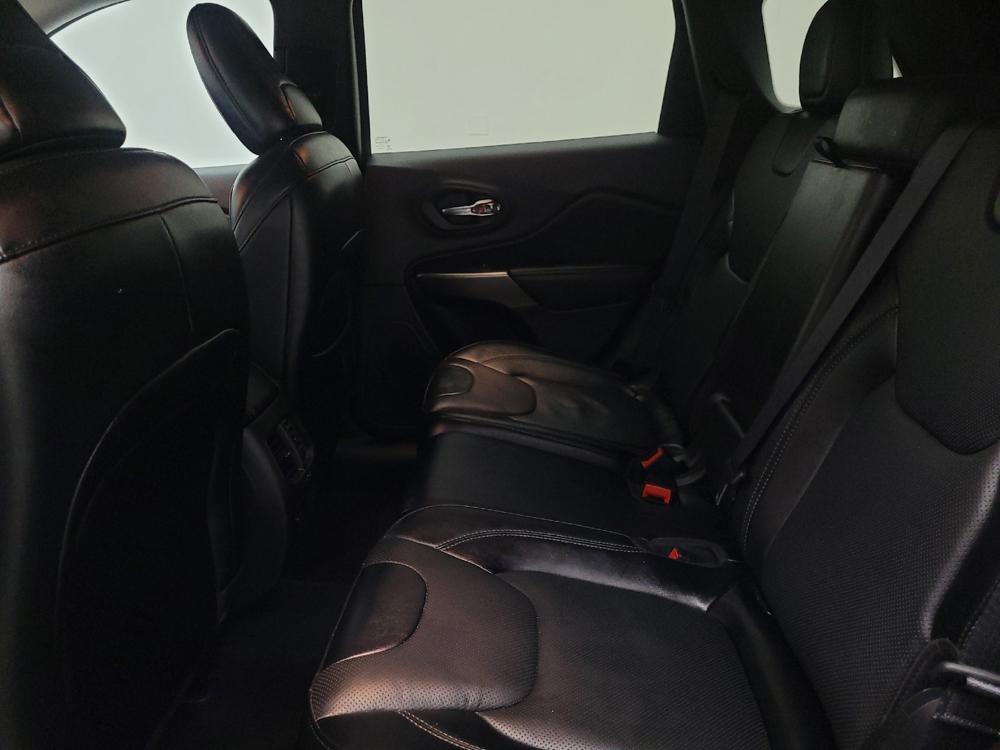 used 2022 Jeep Cherokee car, priced at $28,195