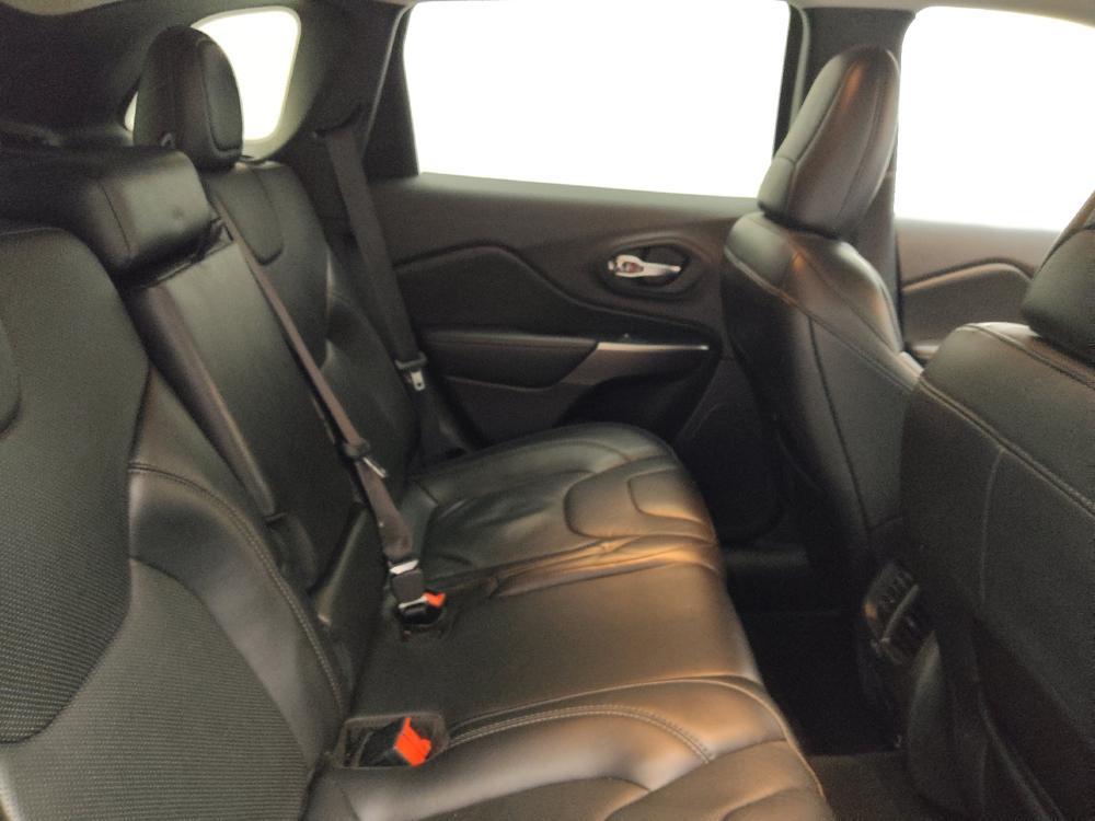 used 2020 Jeep Cherokee car, priced at $17,495