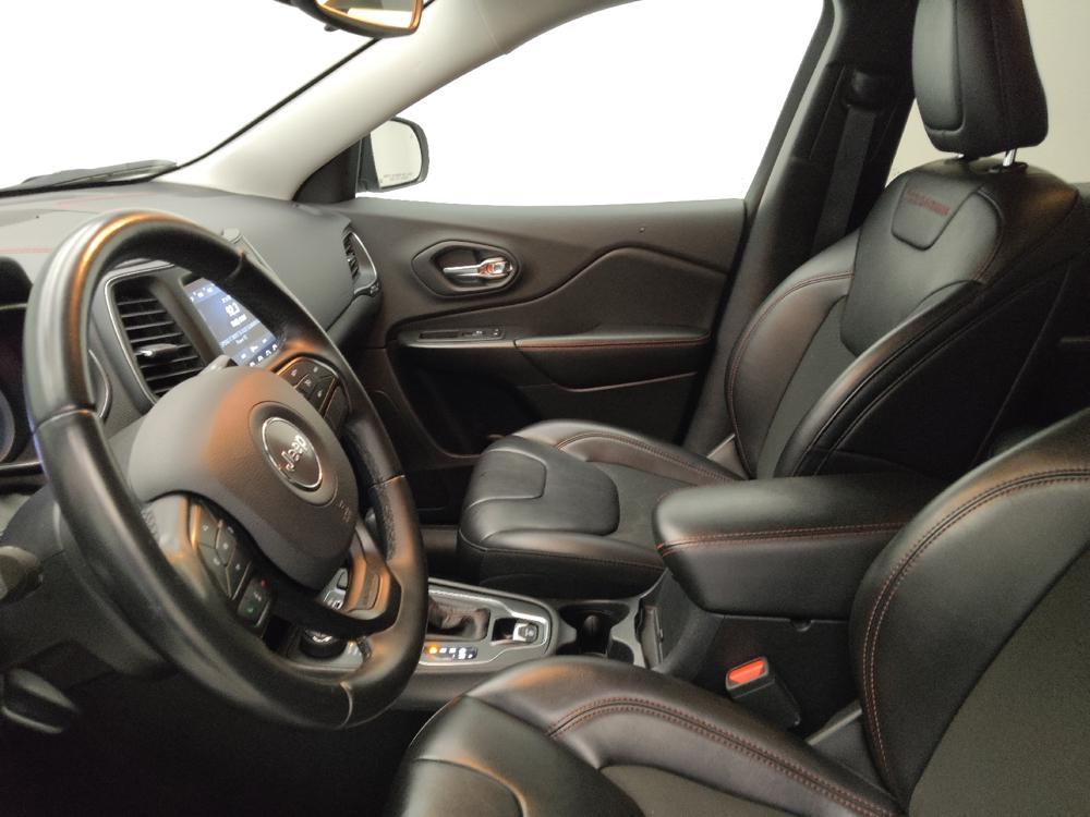 used 2019 Jeep Cherokee car, priced at $21,395