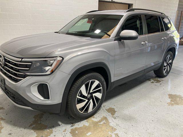 new 2024 Volkswagen Atlas car, priced at $42,625