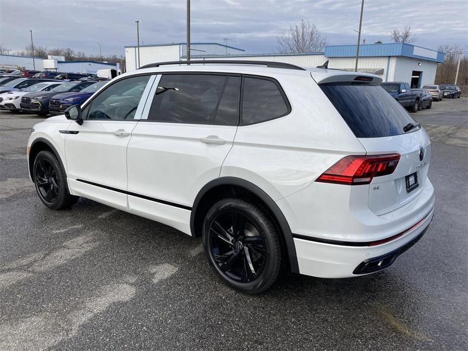 new 2024 Volkswagen Tiguan car, priced at $37,692