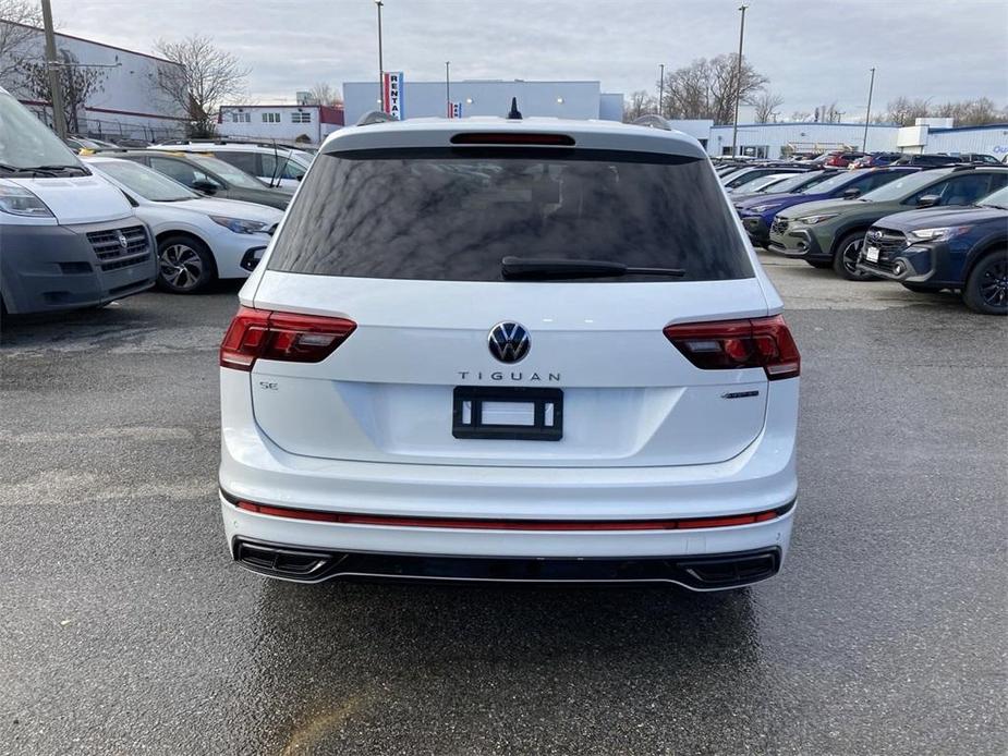 new 2024 Volkswagen Tiguan car, priced at $37,692