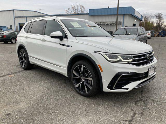 new 2024 Volkswagen Tiguan car, priced at $39,011