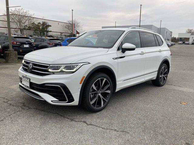 new 2024 Volkswagen Tiguan car, priced at $39,011