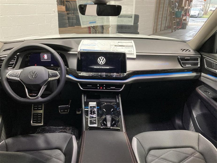 new 2024 Volkswagen Atlas car, priced at $47,030