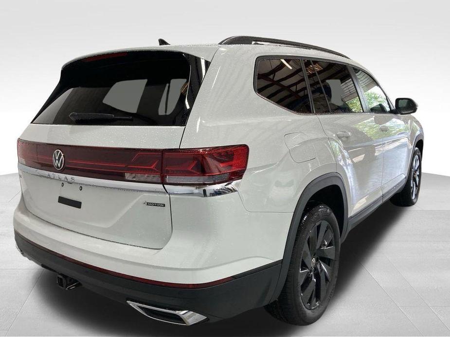 new 2024 Volkswagen Atlas car, priced at $43,445