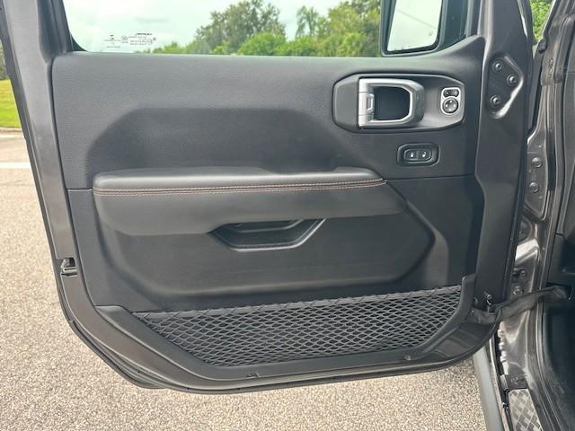 used 2021 Jeep Gladiator car, priced at $36,388