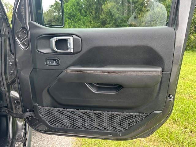 used 2021 Jeep Gladiator car, priced at $36,388